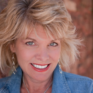 Lorraine  Pintus
